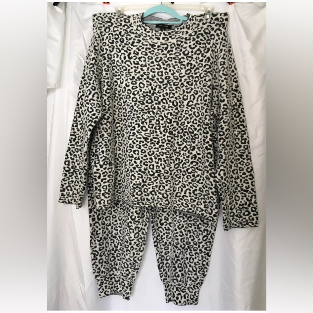 Ann Taylor Sweatshirt Jogger Pants 2 Piece Set Plus Size 2XL Black Leopard Print